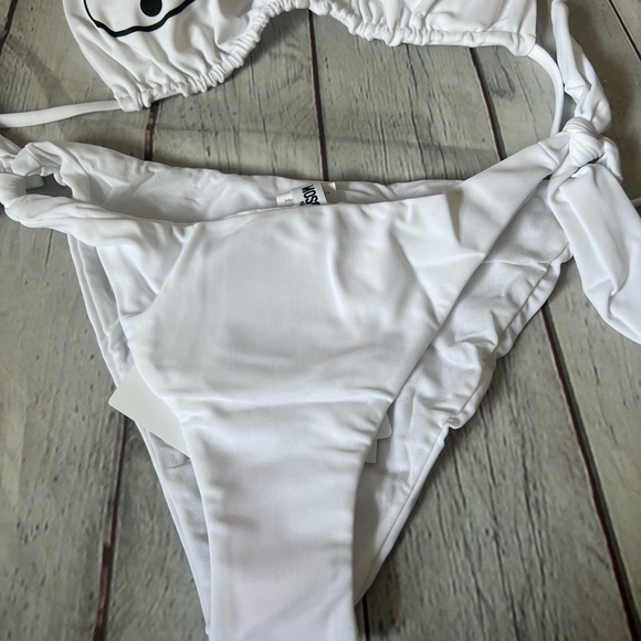 Moschino Triangle logo bikini 2 pc - Picture 6 of 11
